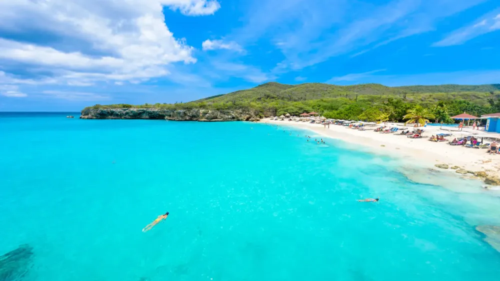 curacao beach blue water